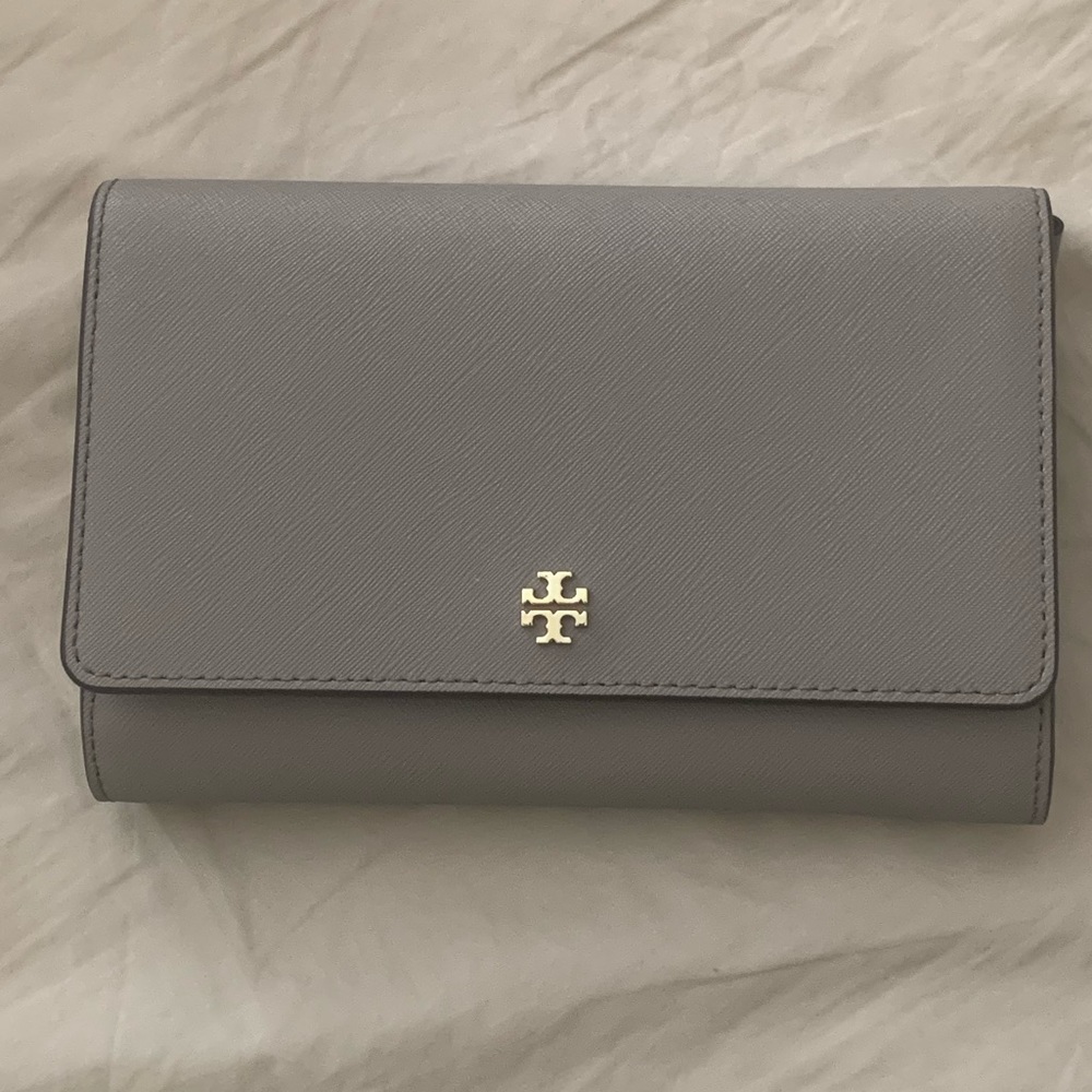 BNWT Tory Burch Emerson Chain wallet